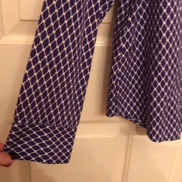 NEW 2/$20 Chico’s “No Iron” button down sz 2 - Picture 3 of 6